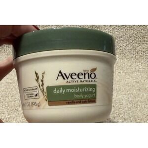 Aveeno Active Naturals Daily Moisturizing Body Yogurt Vanilla & Oats Lotion 7 oz